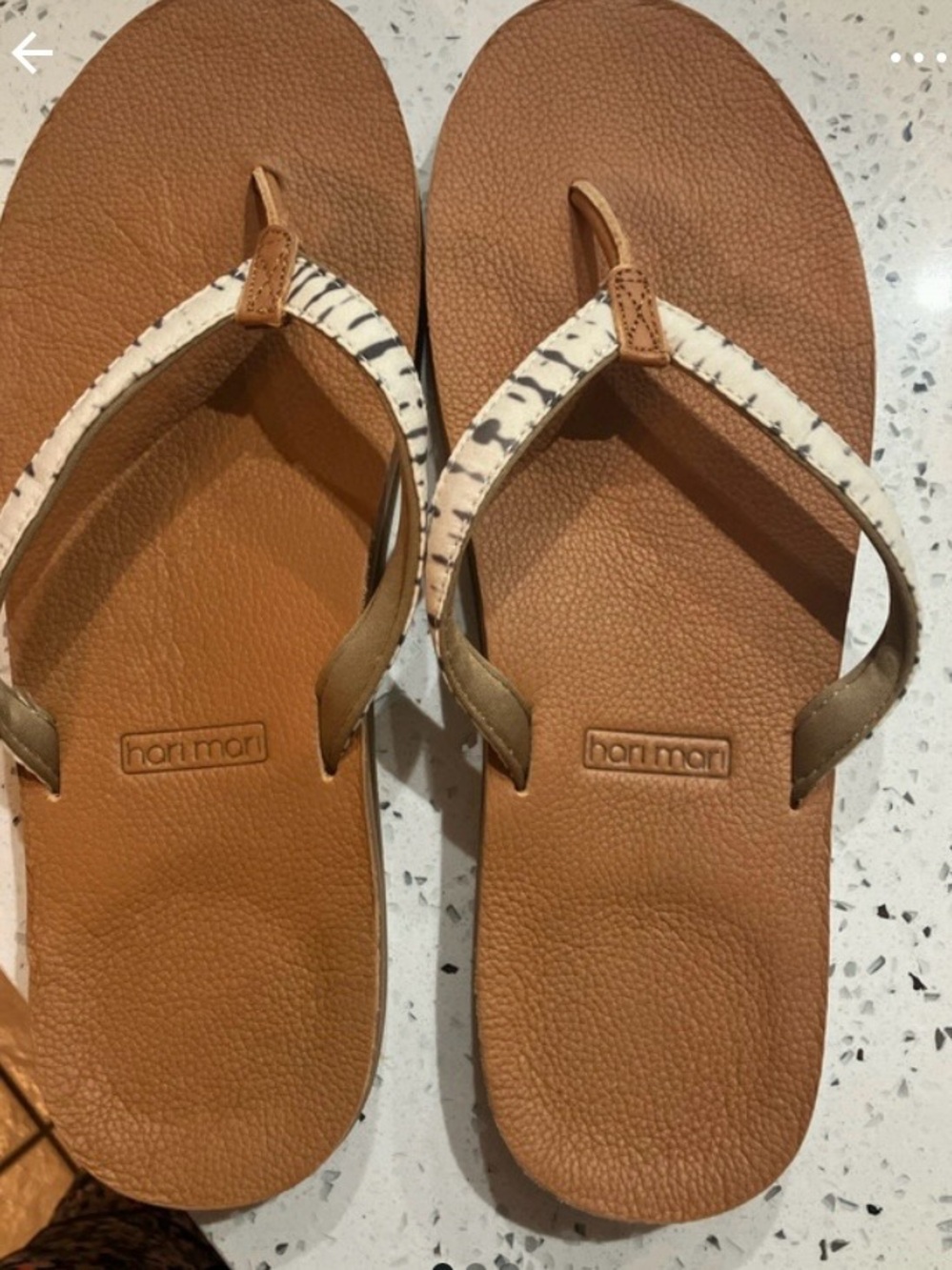 Han Mari Women's Tan & White Patterned Thong Sandals